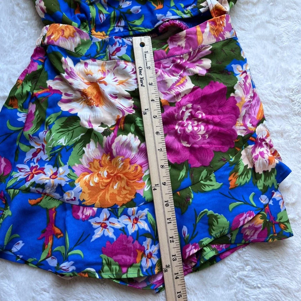 Lottie & Holly Blue Pink Floral 2 Piece Crop Top and Shorts Set Size Medium NEW